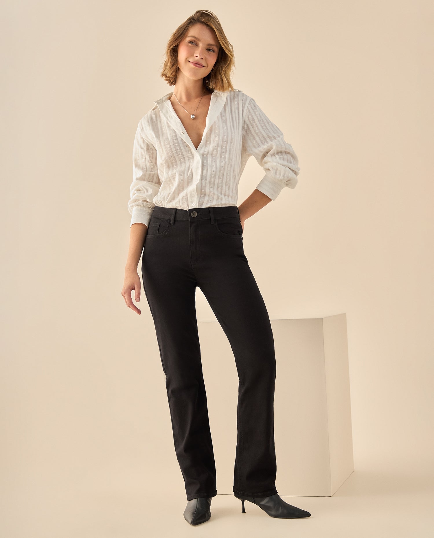 Pantalón Recto Outlet Premium - Negro