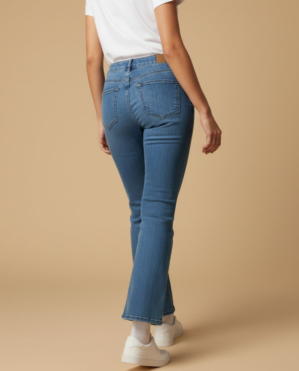 Jean boot cut con corte acampanado para mujer - Azul 34_979G001_AZU193933_3